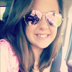 Meet your Posher, Jackie